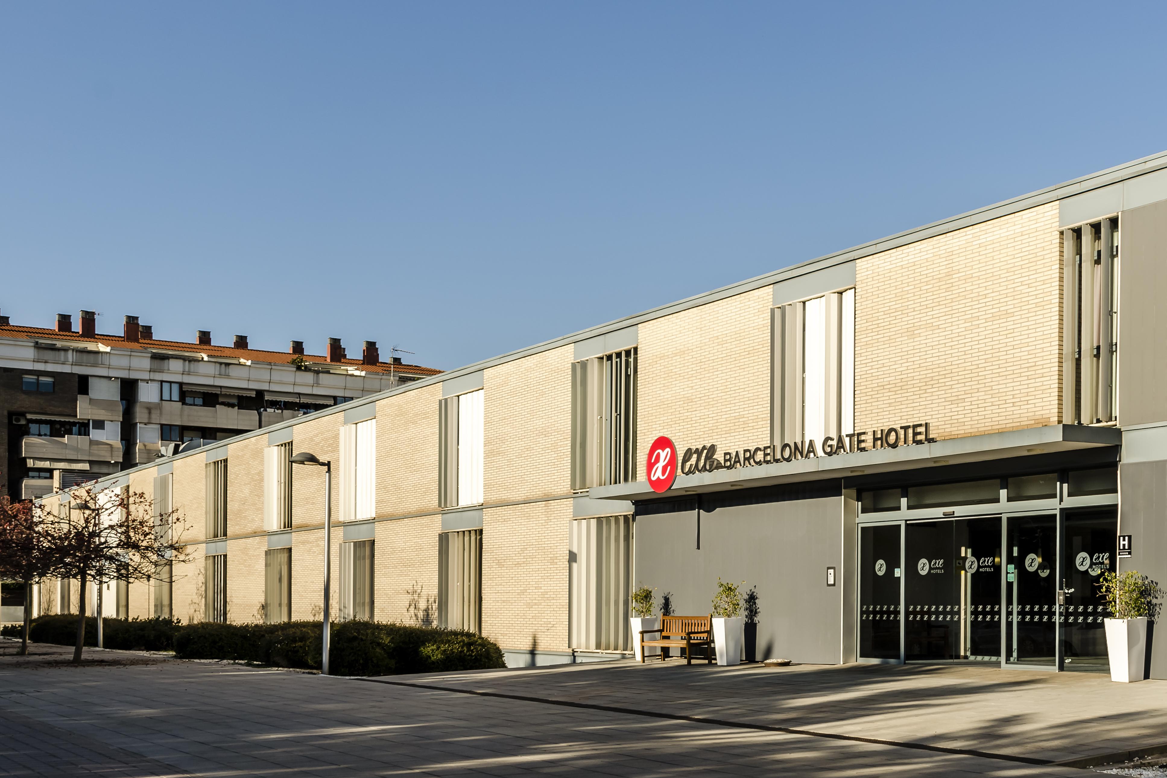 Hotel Exe Barcelona Gate Sant Joan Despí Екстериор снимка