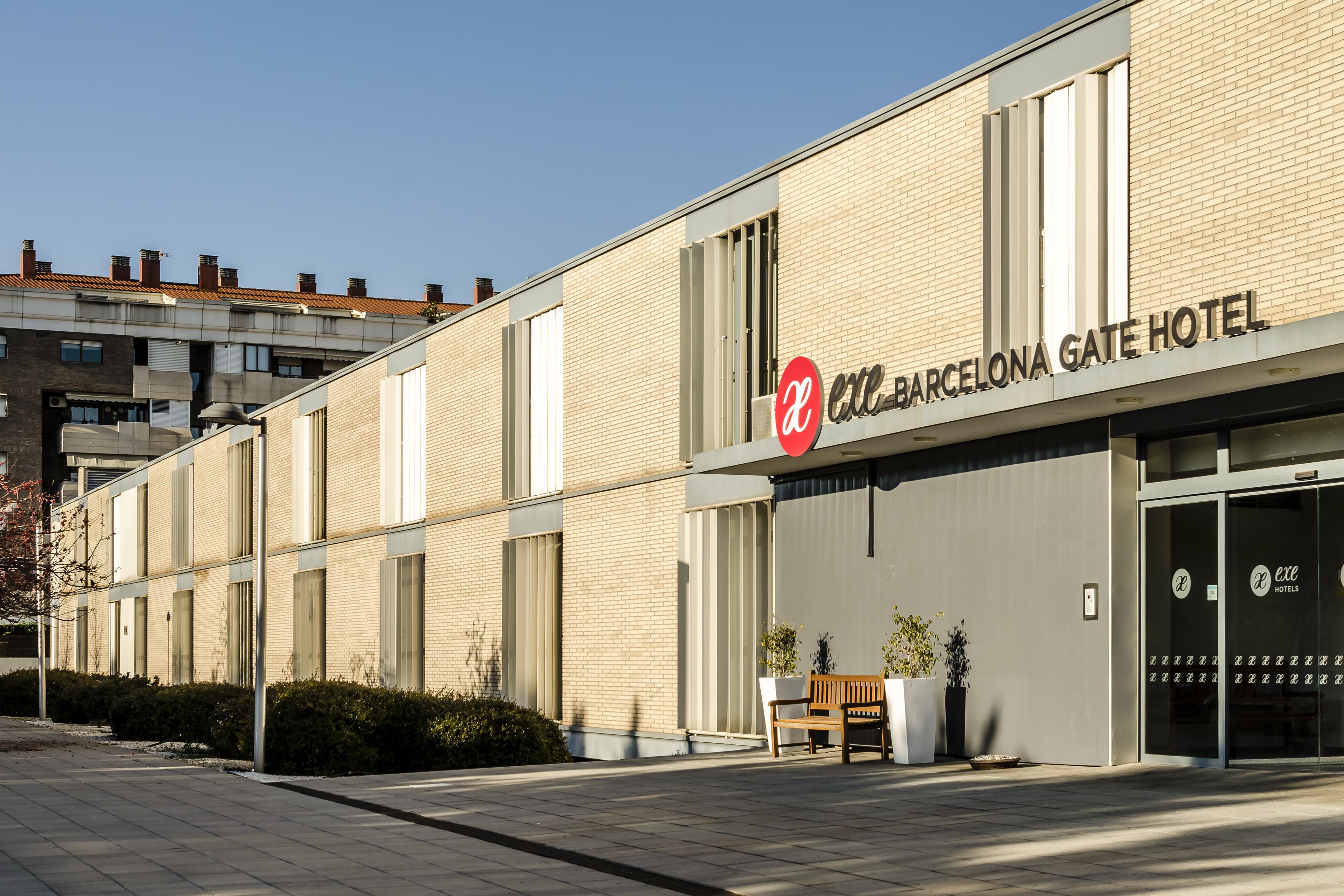 Hotel Exe Barcelona Gate Sant Joan Despí Екстериор снимка