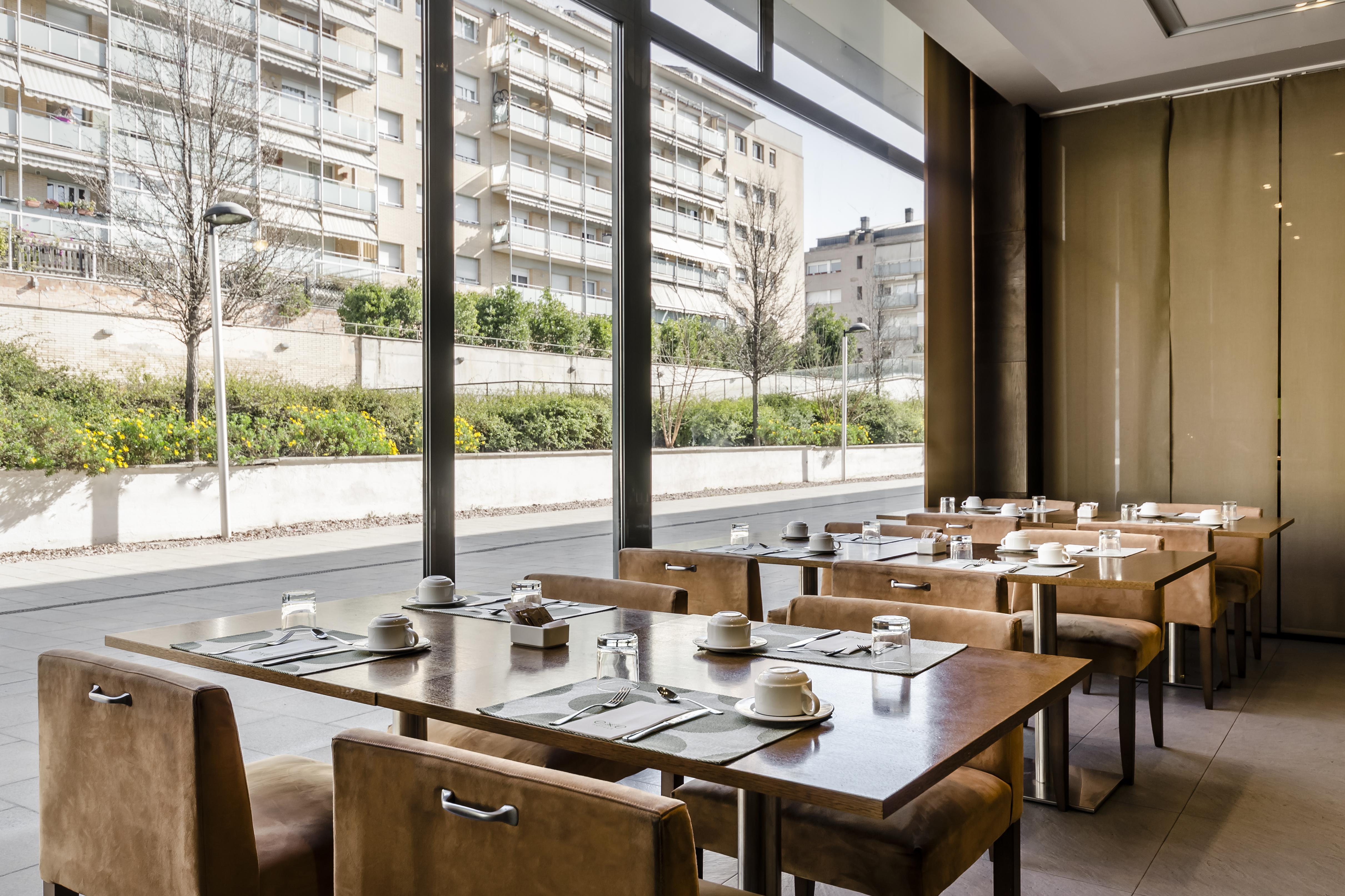 Hotel Exe Barcelona Gate Sant Joan Despí Екстериор снимка