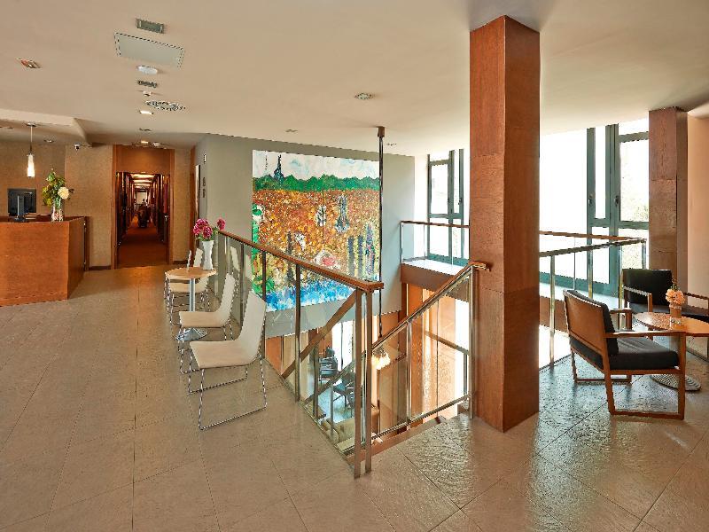 Hotel Exe Barcelona Gate Sant Joan Despí Екстериор снимка